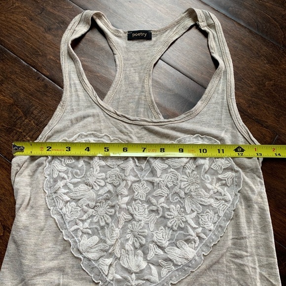 Poetry Cream Heart Tank Top Size Medium- See Measurements - Picture 5 of 5